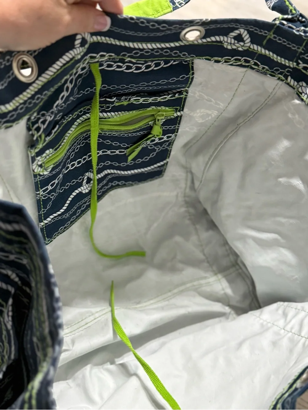 thirty-one Navy Blue and Lime Green Chain Print Tote XL size